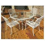 ROUND GLASS TOP PATIO TABLE W/ UMBRELLA