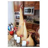 Decorative crowning hen set