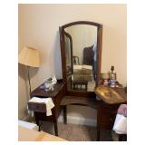 Estate Sale by Belltique 