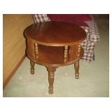 Round 2 Tier Lamp Table