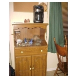 Small Cabinet w/1 Drawer & 2 Doors