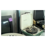 Vintage Phonograph (needs repair)