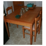 5 Pc. Oak Kitchen Set