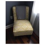 http://www.familyheritageestatesales.com/