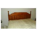 Queen Oak Bedroom Set