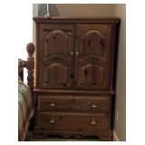 https://www.ebay.com/itm/123999268201  BG0035: Vaughan Furniture: Tall Chest of Drawers / Cabinet $9