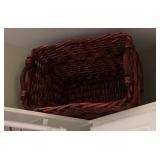 - Paypal Payment Only  BG0066: XL Basket $25 OBO Local Pickup