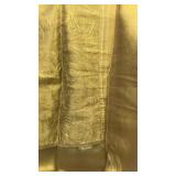 https://www.ebay.com/itm/114152357237 SM3029: HOLIDAY PACK MANOR SHEER GOLD TABLECLOTH AND 6 PLACEMA