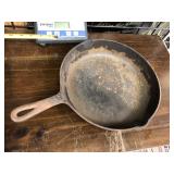 https://www.ebay.com/itm/124123628257 LAN783 10 5/8 in Cast Iron Skillet $15