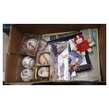 https://www.ebay.com/itm/124124640425 BOX 24: SPORTS ITEM BOX FOOTBALL, BASEBALL, BASKETBALL. LOT. $