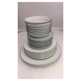 https://www.ebay.com/itm/114158202761 KB0042: Fine China plateware, 23 pieces $10