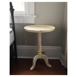 https://www.ebay.com/itm/114183809458	PA011: Wood Pedestal Table Local Pickup 18"x26"