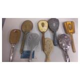 https://www.ebay.com/itm/124135486783	BOX002 Vintage ladies hair brushes and hand mirror these are s