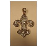 https://www.ebay.com/itm/124141884445	BOX074o COSTUME JEWELRY FLEUR-DE-LIS CHAIN FAB  $20.00 