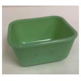 https://www.ebay.com/itm/124142977358	Cma2023: Jadeite Fire King Philbe Green Small Refrigerator Dis