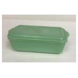 https://www.ebay.com/itm/124142986305	Cma2025: Jadeite Fire King Philbe Green Rectangular Refrigerat