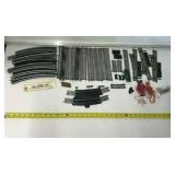 https://www.ebay.com/itm/114918154980	OR8041 LOT OF VINTAGE TRAIN PARTS INCLUDING TRACKS AND WIRING
