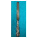 https://www.ebay.com/itm/114895585452	ME3014 USED TIFFANY & CO. STERLING SILVER BUTTER KNIFE ENGLISH