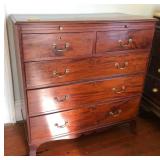 https://www.ebay.com/itm/124557725889	WRG5010 Wooden Chest of Drawers w/ Brushing Slide Estate Sale 
