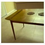 https://www.ebay.com/itm/114940657444	LP8036 Mid Century Modern Drexel Adjustable Dining Table