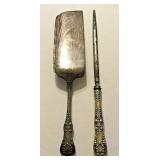 "https://www.ebay.com/itm/124835396052	"	ME1007 STERLING SILVER TIFFANY & CO CRUMB KNIFE & KNIFE SHA