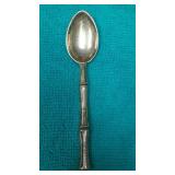 https://www.ebay.com/itm/114895585463	ME3018 USED TIFFANY & CO. 4 1/8 STERLING SILVER TEA SPOON BAMB