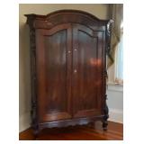 "https://www.ebay.com/itm/114918582051	"	SC6003 American Petit Armoire	BIN