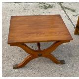 https://www.ebay.com/itm/115006548914	MC5009 - Duncan Phyfe Antique Accent Table Local Pickup	Auctio