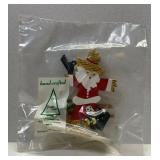 https://www.ebay.com/itm/115055883104	NC549 VINTAGE EMQEE CORP HAWAII CHRISTMAS ORNAMENT SANTA SCARE