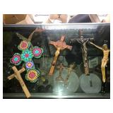 https://www.ebay.com/itm/124977506915	F1610003 Lot of Crucifixes	 BIN 	 $19.99 