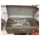 https://www.ebay.com/itm/115068638543	LAN3040 METAL TOOL BOX FULL OF USED HAND TOOLS WRENCHES ETC	 B