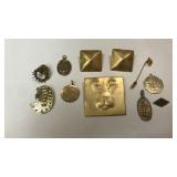 https://www.ebay.com/itm/115068638595	NC240 GOLD TONE PIN PENDANT EARRING LOT 	 BIN 	 $19.99 
