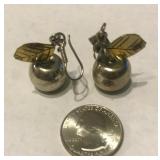 https://www.ebay.com/itm/124977512756	NC345 STERLING SILVER APPLE FISH HOOK EARRINGS 	 BIN 	 $19.99 