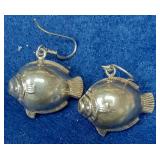 https://www.ebay.com/itm/125036837340	LAN3437 VINTAGE STERLING SILVER BLOW FISH EARRINGS ( 5.2 GRAMS