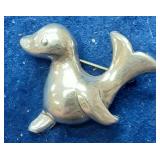https://www.ebay.com/itm/125036837335	LAN3450 VINTAGE STERLING SILVER SEAL PIN BROOCH ( 11.8 GRAMS)	