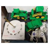 https://www.ebay.com/itm/125068131874	HS3027 VINTAGE LOT OF ROKENBOX , 3 VEHICLES, 1 CONTROLLER ,POW