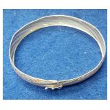 https://www.ebay.com/itm/125041600174	LAN3414 VINTAGE HOB STERLING SILVER & 10K GOLD PLATED BRACELET