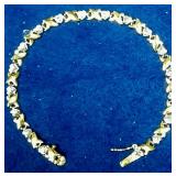https://www.ebay.com/itm/125041814006	LAN3470 VINTAGE DBJ 7 INCH STERLING SILVER, GOLD PLATED HEARTS