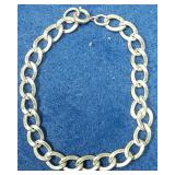https://www.ebay.com/itm/115136287966	LAN3472 VINTAGE 7 INCH STERLING SILVER CHARM BRACELET (10.9 GR