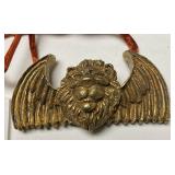https://www.ebay.com/itm/125102220460	Momus Lion Bat PIN NEW ORLEANS MARDI GRAS KREWE FAVOR Z7325		O