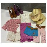 https://www.ebay.com/itm/125106702405	HS1014 AMERICAN GIRL DOLL COWGIRL COUNTRY COLLECTION WITH HATS