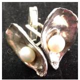 https://www.ebay.com/itm/115108246852	LG588CL Oyster Oval with Pearl .925 Sterling Silver Cuff Links