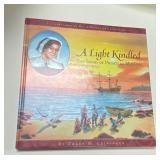 https://www.ebay.com/itm/125095073774	"HS8080 A Light Kindled: The Story of Priscilla Mullins Book b
