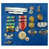 https://www.ebay.com/itm/125046542784	TU3001 VINTAGE LOT OF MILITARY BADGES, RIBBONS, GOOD CONDUCT M
