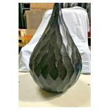 https://www.ebay.com/itm/115311455954	GM7020 Round Wooden Geometric Carved Vase LOCAL PICKUP		BIN	19