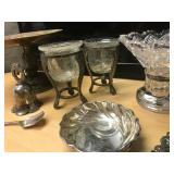 https://www.ebay.com/itm/125226971761	CC5210 Box Lot of Decorative Pieces (8 pieces) LOCAL PICKUP		B