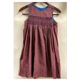 https://www.ebay.com/itm/115315627270	HS1049 BOUTIQUE GIRLS SMOCKED DRESSES LOT OF 2: SLEEVELESS BLU