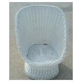 https://www.ebay.com/itm/115379176380	JK3040 VINTAGE WHITE WICKER CHAIR 		BIN	 $99.99 