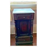 https://www.ebay.com/itm/115405701667	JK1010 ANTIQUE BEDSIDE TABLES WITH MARBLE TOPS X2 		Offer	 $39