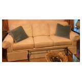 https://agesagoestatesales.square.site/product/ma6017-white-sofa/75?cp=true&sa=true&sbp=false&q=fals
